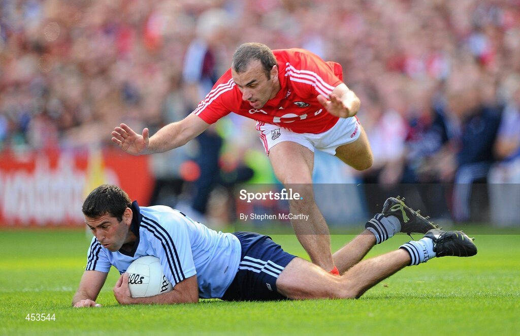 22 August 2010; David Henry, Dublin, in action against John Miskella, Cork. GAA Football All-Ireland Senior Championship Semi-Final, Dublin v Cork, Croke Park, Dublin. Picture credit: Stephen McCarthy / SPORTSFILE