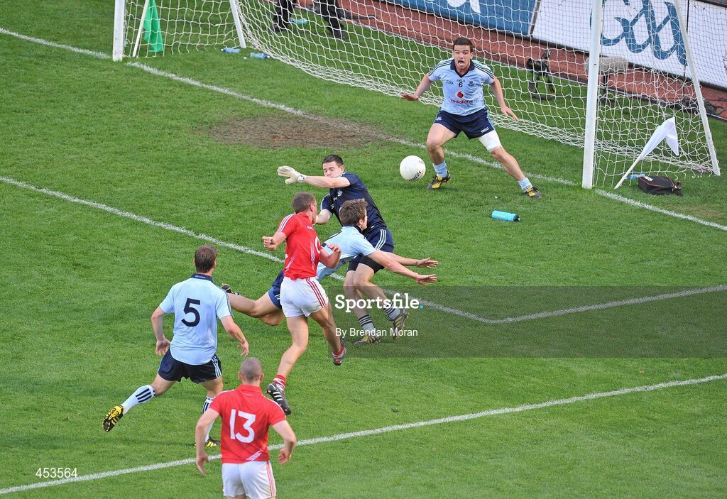 22 August 2010; Patrick Kelly, Cork, kicks a point against Dublin late in the game. GAA Football All-Ireland Senior Championship Semi-Final, Dublin v Cork, Croke Park, Dublin. Picture credit: Brendan Moran / SPORTSFILE