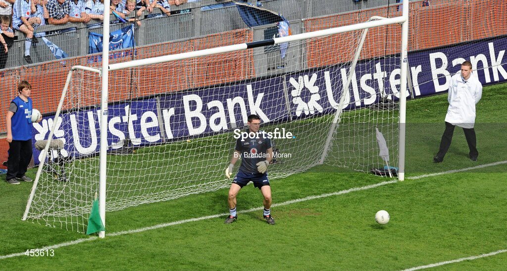 22 August 2010; Dublin goalkeeper Stephen Cluxton looks on as a shot by Paul Kerrigan, Cork, comes back off the post during the first half. GAA Football All-Ireland Senior Championship Semi-Final, Dublin v Cork, Croke Park, Dublin. Picture credit: Brendan Moran / SPORTSFILE