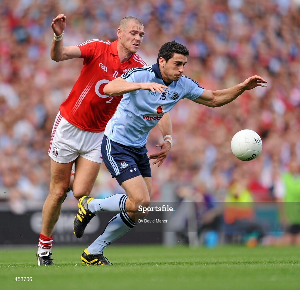 22 August 2010; Bernard Brogan, Dublin, in action against Pearse O'Neill, Cork. GAA Football All-Ireland Senior Championship Semi-Final, Dublin v Cork, Croke Park, Dublin. Picture credit: David Maher / SPORTSFILE