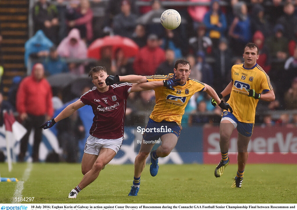 10 July 2016; Eoghan Kerin of Galway in action against Conor Devaney of Roscommon during the Connacht GAA Football Senior Championship Final between Roscommon and Galway at Pearse Stadium in Galway. Photo by Sportsfile