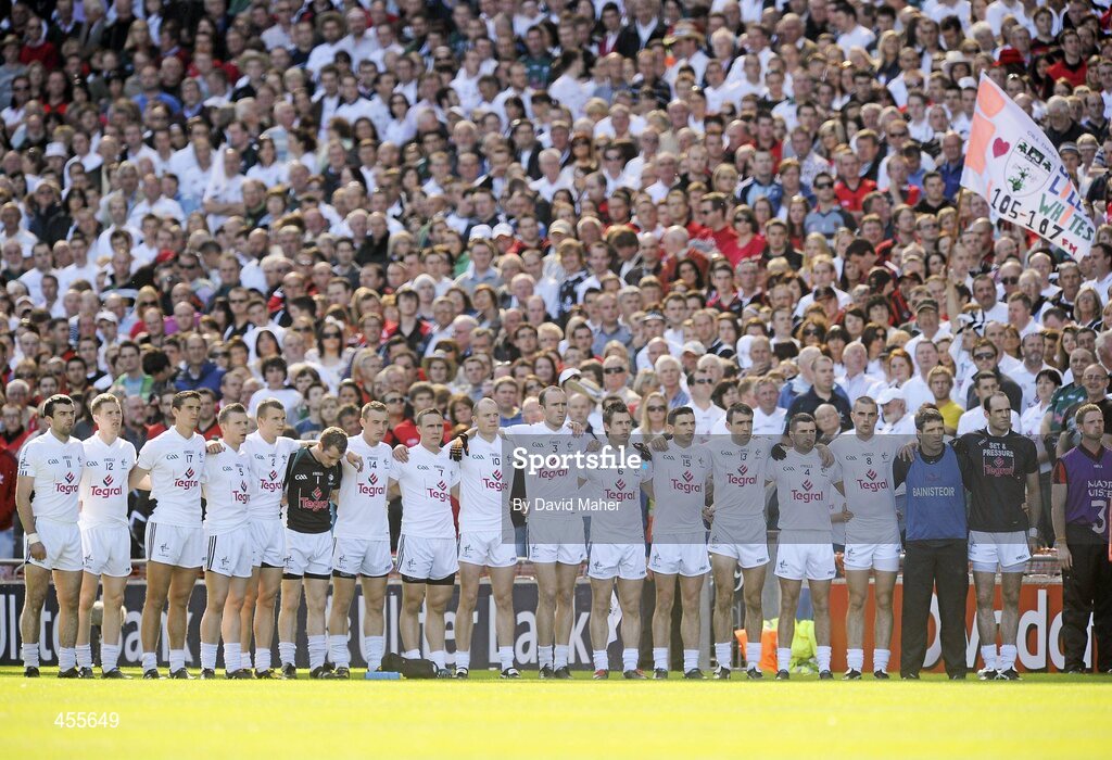 29 August 2010; The  Kildare team stand during the National Anthem. GAA Football All-Ireland Senior Championship Semi-Final, Kildare v Down, Croke Park, Dublin. Picture credit: David Maher / SPORTSFILE