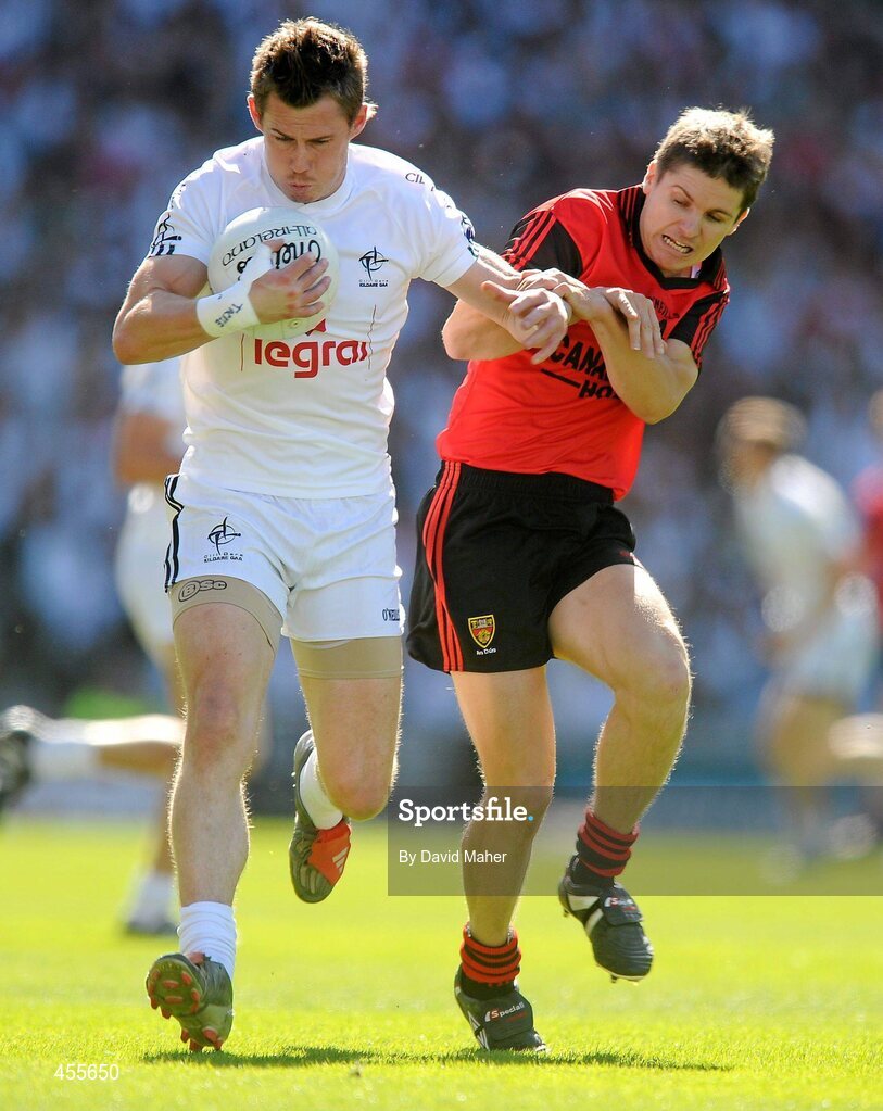 29 August 2010; Emmet Bolton, Kildare, in action against Damian Rafferty, Down. GAA Football All-Ireland Senior Championship Semi-Final, Kildare v Down, Croke Park, Dublin. Picture credit: David Maher / SPORTSFILE