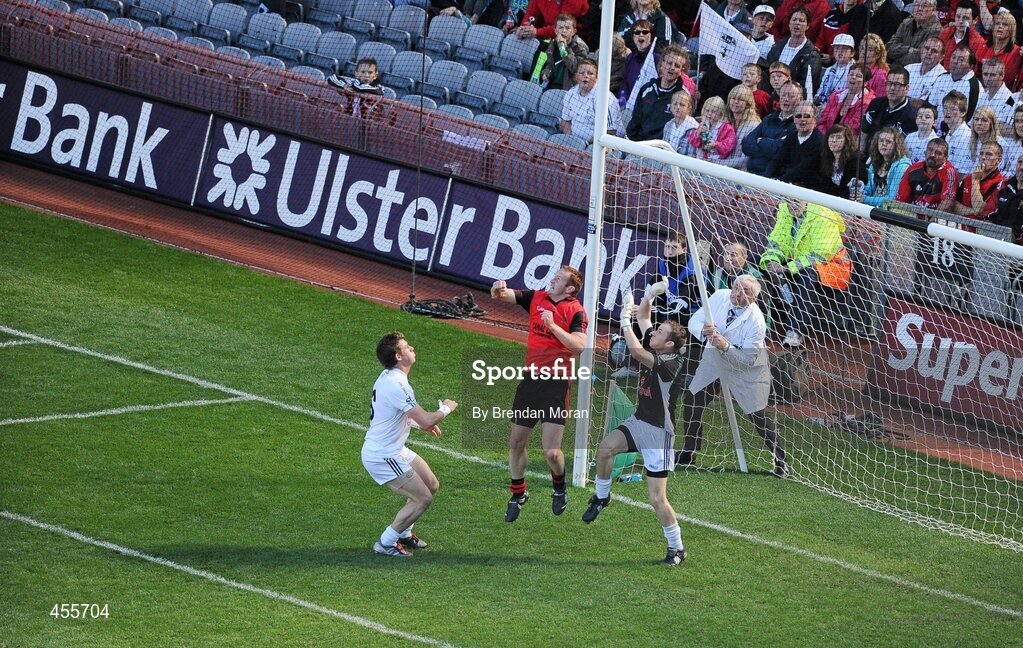 29 August 2010; Down's Benny Coulter in the square alongside Kildare's Emmet Bolton and goalkeeper Shane McCormack before punching the ball into the net for his side's goal in the first half. GAA Football All-Ireland Senior Championship Semi-Final, Kildare v Down, Croke Park, Dublin. Picture credit: Brendan Moran / SPORTSFILE