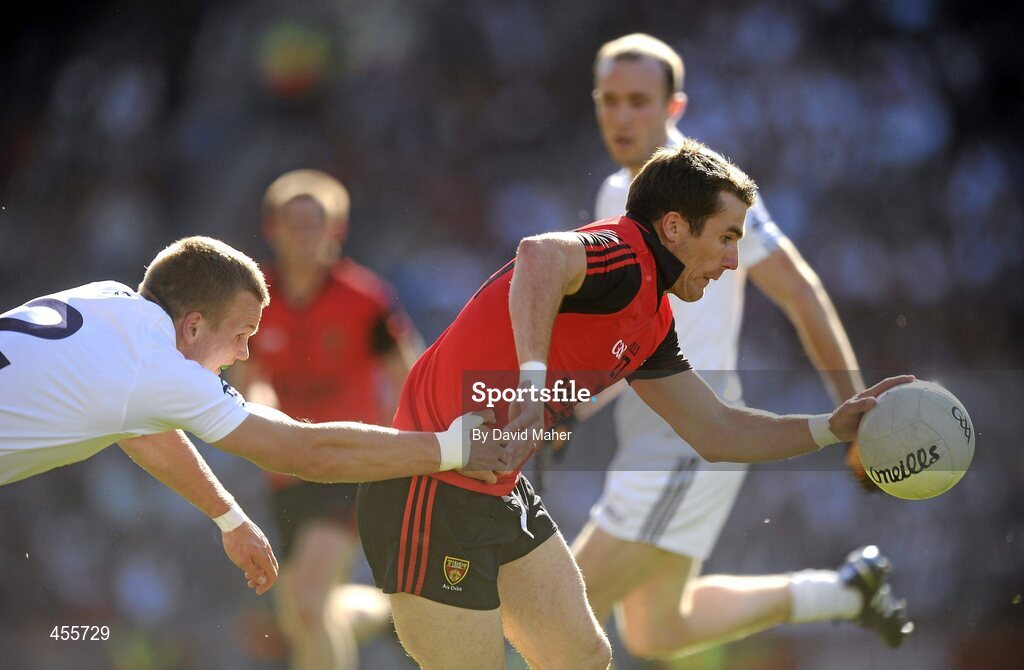 29 August 2010; Ronan Murtagh, Down, in action against Peter Kelly, Kildare. GAA Football All-Ireland Senior Championship Semi-Final, Kildare v Down, Croke Park, Dublin. Picture credit: David Maher / SPORTSFILE