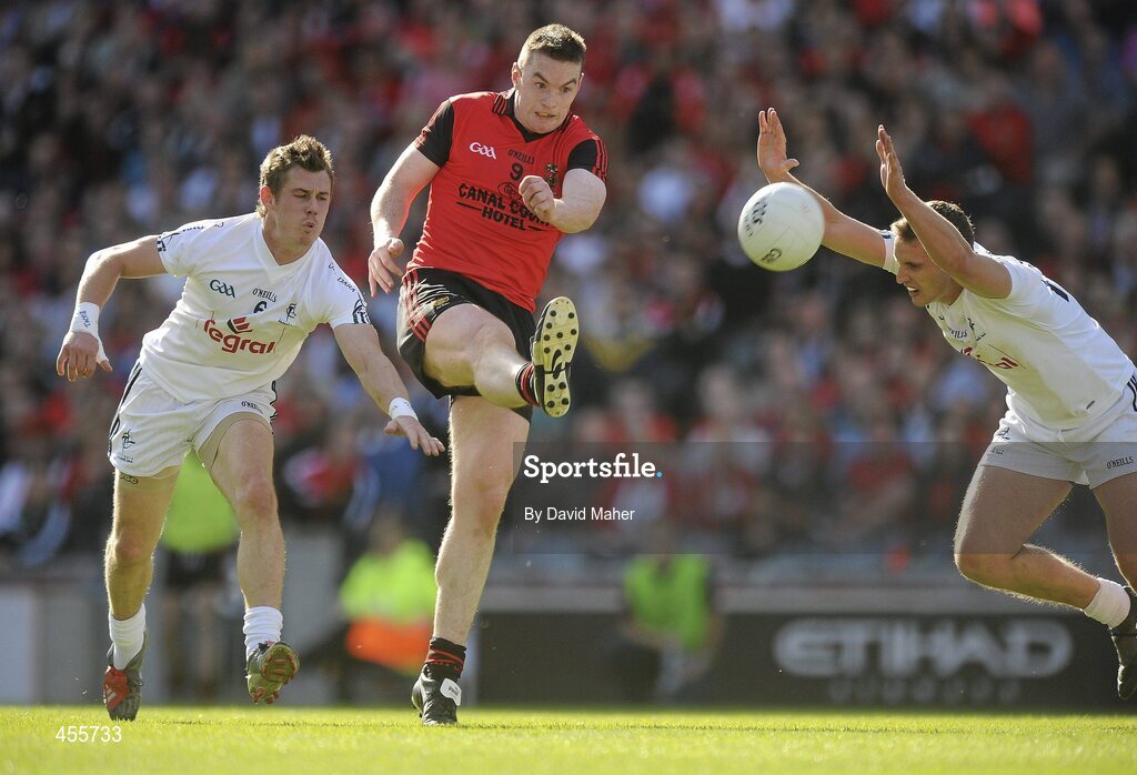 29 August 2010; Kalum King, Down, in action against Emmet Bolton left and Hugh Lynch, Kildare. GAA Football All-Ireland Senior Championship Semi-Final, Kildare v Down, Croke Park, Dublin. Picture credit: David Maher / SPORTSFILE