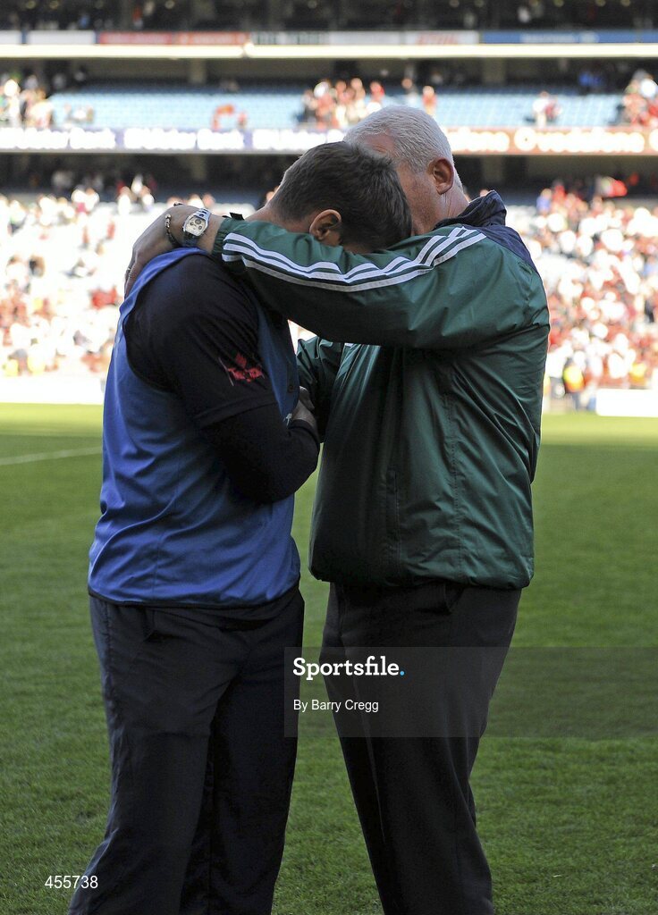 29 August 2010; Kildare manager Kieran McGeeney is consoled by Pauric Ashe, Chairman of Kildare County Board, after the final whistle. GAA Football All-Ireland Senior Championship Semi-Final, Kildare v Down, Croke Park, Dublin. Picture credit: Barry Cregg / SPORTSFILE