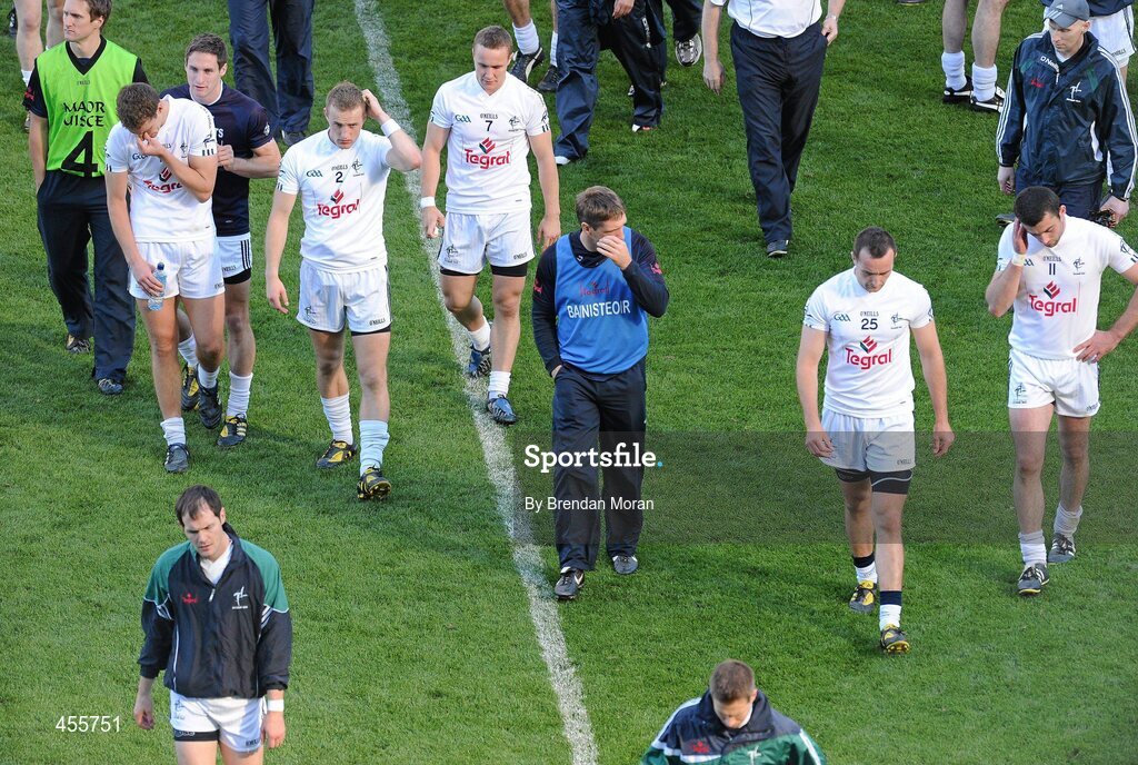 29 August 2010; The Kildare players and manager Kieran McGeeney walk off the pitch after the game. GAA Football All-Ireland Senior Championship Semi-Final, Kildare v Down, Croke Park, Dublin. Picture credit: Brendan Moran / SPORTSFILE