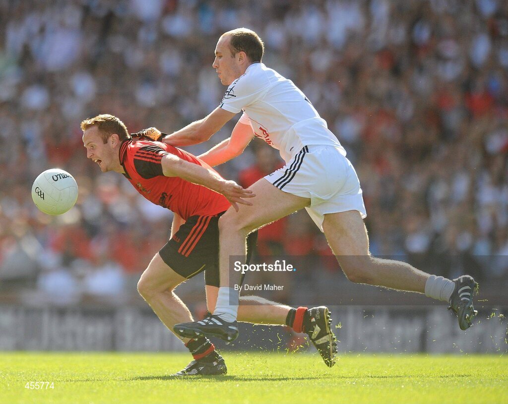 29 August 2010; Brendan Coulter, Down, in action against Hugh McGrillen, Kildare. GAA Football All-Ireland Senior Championship Semi-Final, Kildare v Down, Croke Park, Dublin. Picture credit: David Maher / SPORTSFILE