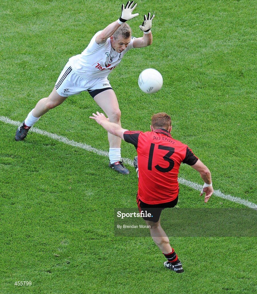 29 August 2010; Benny Coulter, 13, Down, kicks a point with the outside of his right boot during the first half despite the best efforts of Morgan O'Flaherty, Kildare. GAA Football All-Ireland Senior Championship Semi-Final, Kildare v Down, Croke Park, Dublin. Picture credit: Brendan Moran / SPORTSFILE