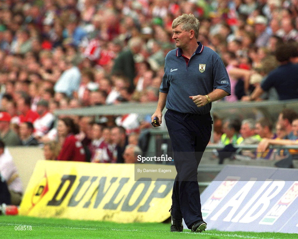 29 July 2001; Galway manager Noel Lane during the Guinness All-Ireland Senior hurling Championship Quarter-Final match between Galway and Derry at Croke Park in Dublin. Photo by Damien Eagers/Sportsfile