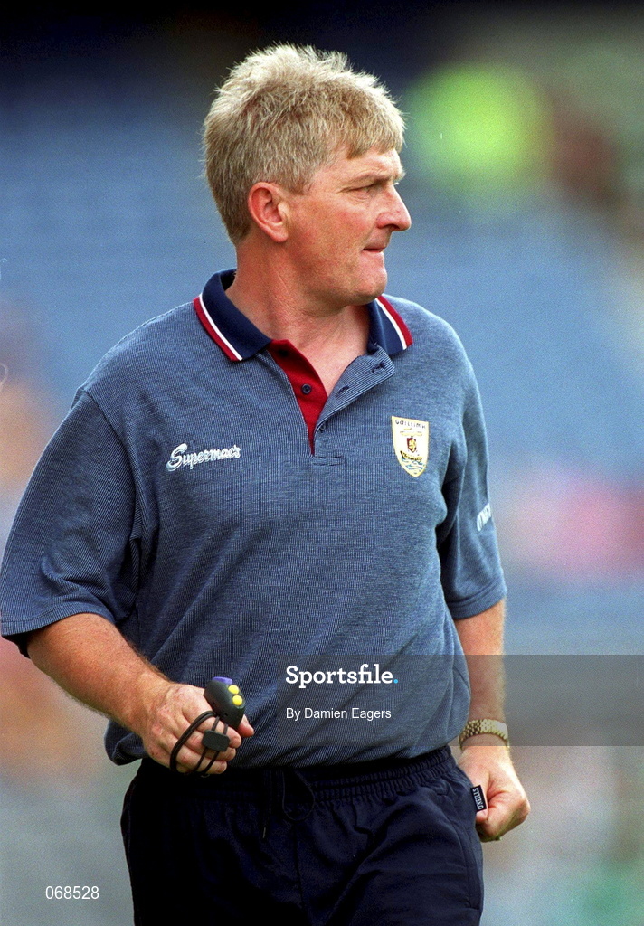 29 July 2001; Galway manager Noel Lane during the Guinness All-Ireland Senior hurling Championship Quarter-Final match between Galway and Derry at Croke Park in Dublin. Photo by Damien Eagers/Sportsfile