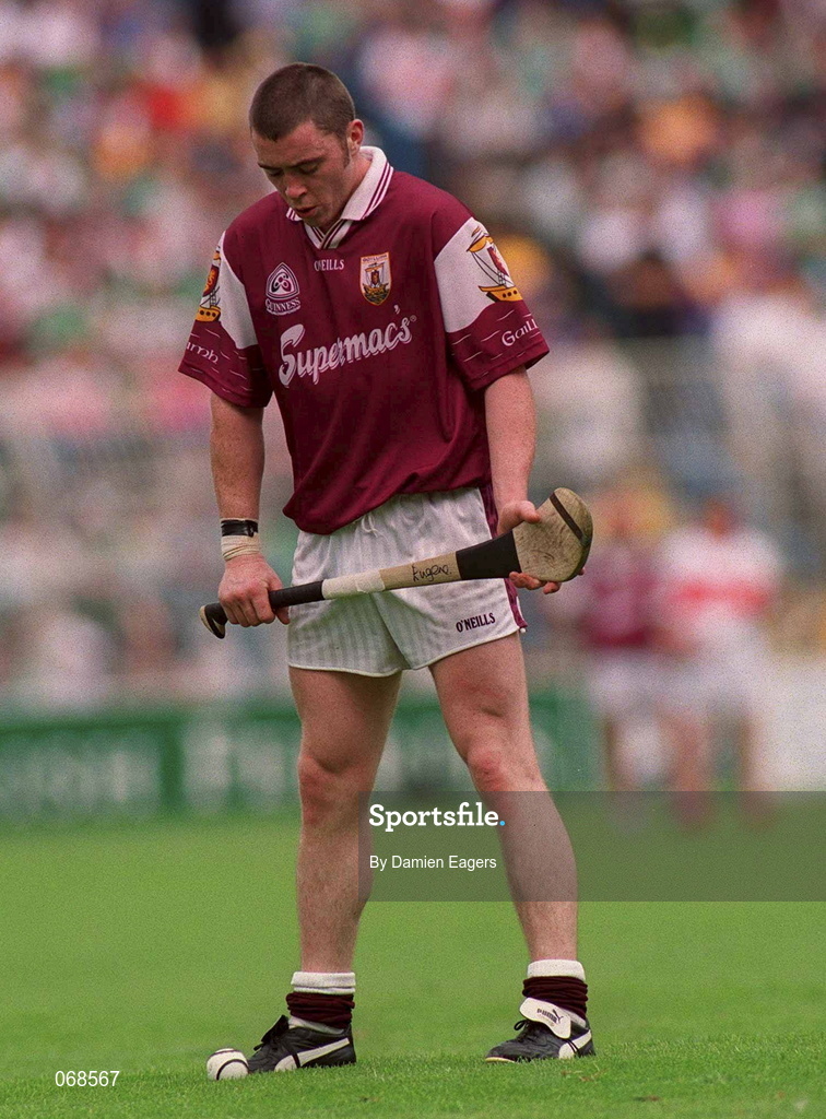 29 July 2001; Eugene Cloonan of Galway during the Guinness All-Ireland Senior hurling Championship Quarter-Final match between Galway and Derry at Croke Park in Dublin. Photo by Damien Eagers/Sportsfile