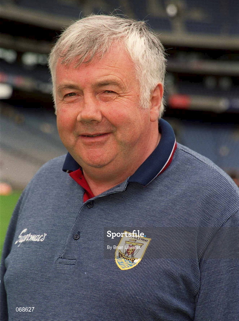 29 July 2001; Galway manager Josie Harte ahead of the All-Ireland Minor Hurling Championship Quarter Final match between Galway and Derry at Croke Park in Dublin. Photo by Brian Lawless/Sportsfile
