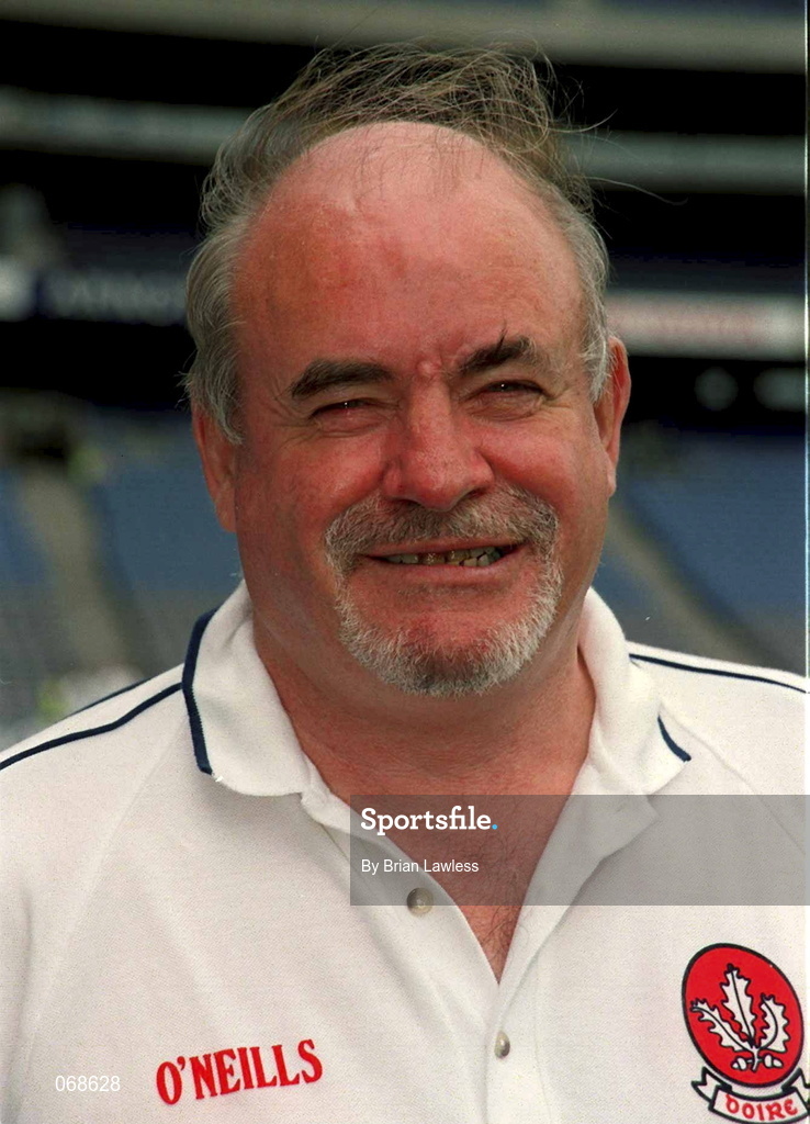 29 July 2001; Derry manager Liam Hinphey ahead of the All-Ireland Minor Hurling Championship Quarter Final match between Galway and Derry at Croke Park in Dublin. Photo by Brian Lawless/Sportsfile