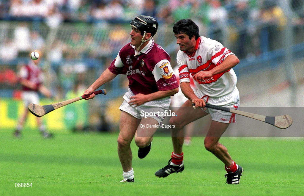 29 July 2001; Ollie Fahy of Galway gets away from Conor Murray of Derry during the Guinness All-Ireland Senior hurling Championship Quarter-Final match between Galway and Derry at Croke Park in Dublin. Photo by Damien Eagers/Sportsfile