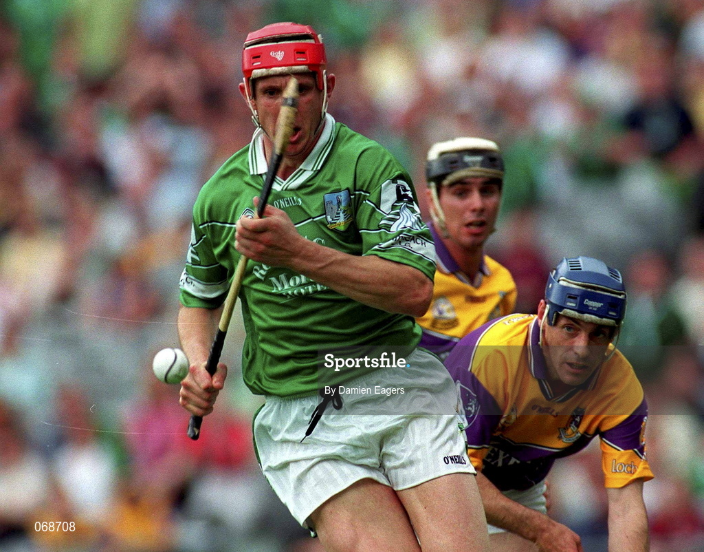 29 July 2001; Ollie Moran of Wexford during the Guinness All-Ireland Senior Hurling Championship Quarter-Final match between Wexford and Limerick at Croke Park in Dublin. Photo by Damien Eagers/Sportsfile