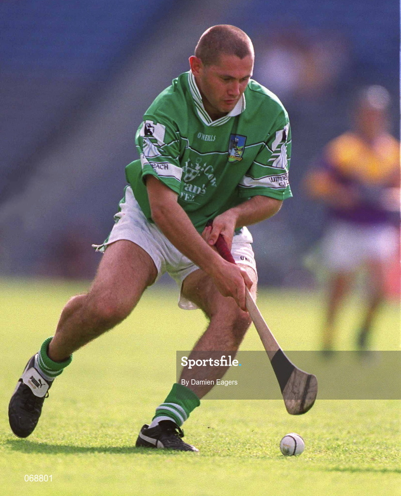 29 July 2001; Clement Smith of Limerick during the Guinness All-Ireland Senior Hurling Championship Quarter-Final match between Wexford and Limerick at Croke Park in Dublin. Photo by Damien Eagers/Sportsfile