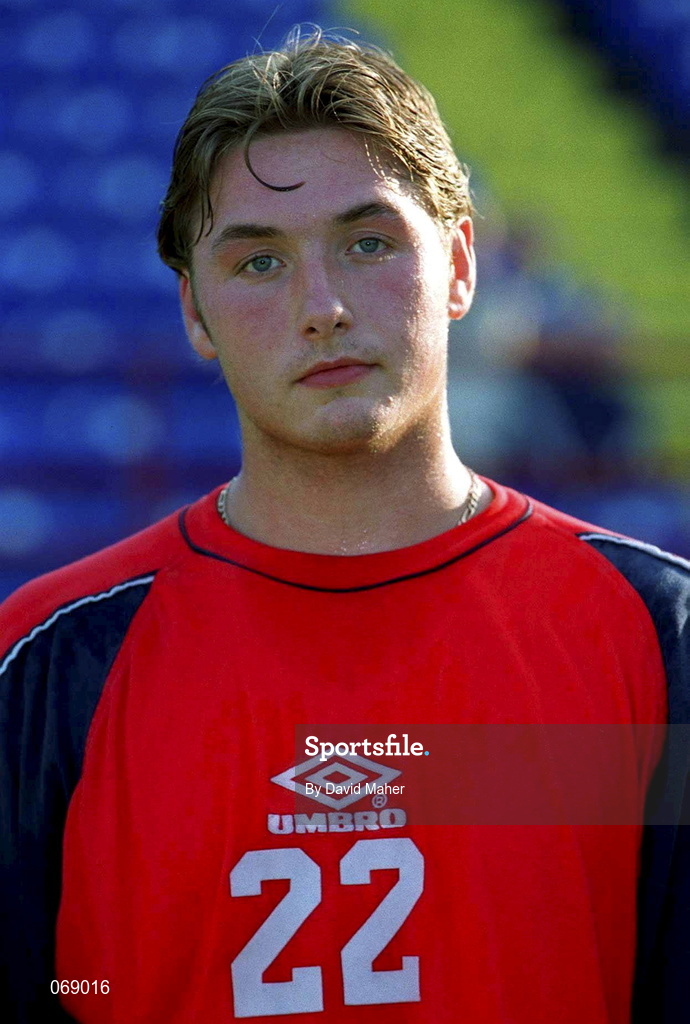27 July 2001; Gareth Downey of Shelbourne during the pre-season friendly match between Shelbourne and Wycombe Wanderers at Tolka Park in Dublin. Photo by David Maher/Sportsfile