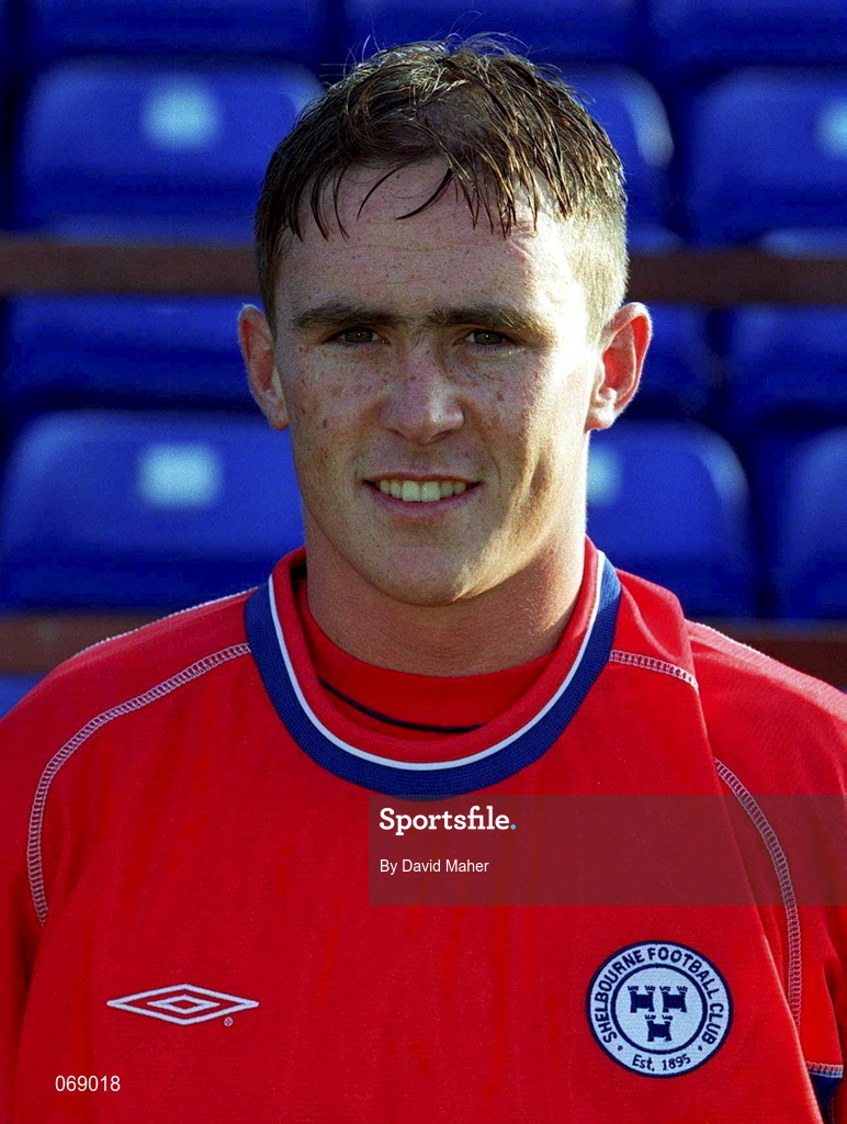 27 July 2001; Richie Baker of Shelbourne during the pre-season friendly match between Shelbourne and Wycombe Wanderers at Tolka Park in Dublin. Photo by David Maher/Sportsfile