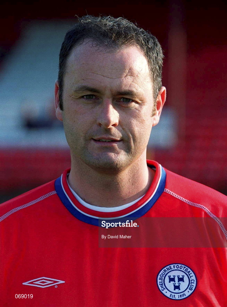27 July 2001; Alan Matthews of Shelbourne during the pre-season friendly match between Shelbourne and Wycombe Wanderers at Tolka Park in Dublin. Photo by David Maher/Sportsfile