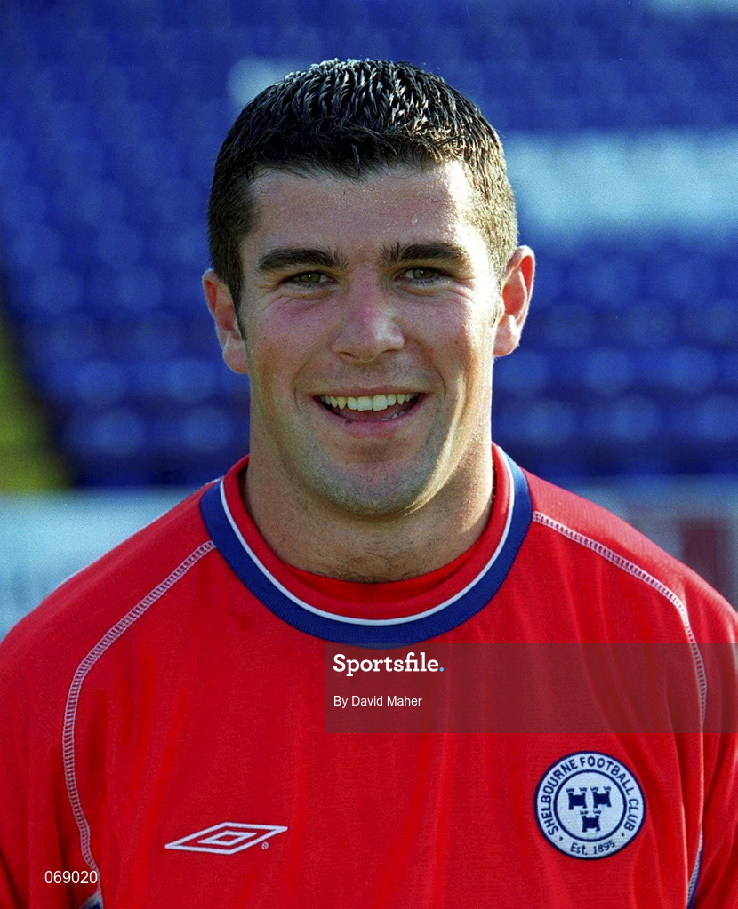 27 July 2001; Davey Byrne of Shelbourne during the pre-season friendly match between Shelbourne and Wycombe Wanderers at Tolka Park in Dublin. Photo by David Maher/Sportsfile