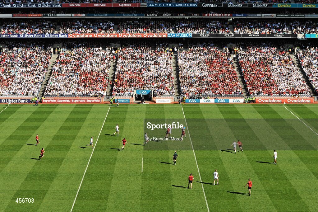 29 August 2010; A general view of the action between Down and Kildare. GAA Football All-Ireland Senior Championship Semi-Final, Kildare v Down, Croke Park, Dublin. Picture credit: Brendan Moran / SPORTSFILE