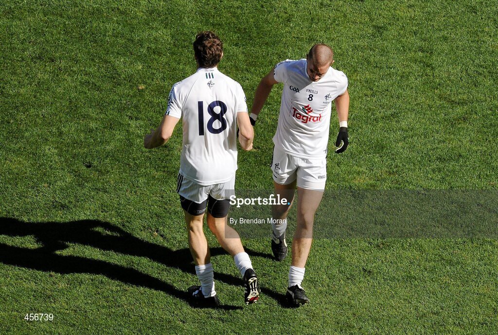 29 August 2010; Daryl Flynn, right, Kildare, is substituted during the first half by Ronan Sweeney. GAA Football All-Ireland Senior Championship Semi-Final, Kildare v Down, Croke Park, Dublin. Picture credit: Brendan Moran / SPORTSFILE