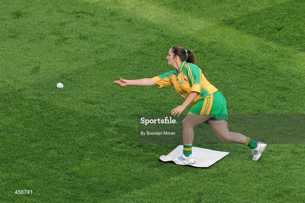 29 August 2010; A general view of a rounders exhibition game during half-time. GAA Football All-Ireland Senior Championship Semi-Final, Kildare v Down, Croke Park, Dublin. Picture credit: Brendan Moran / SPORTSFILE
