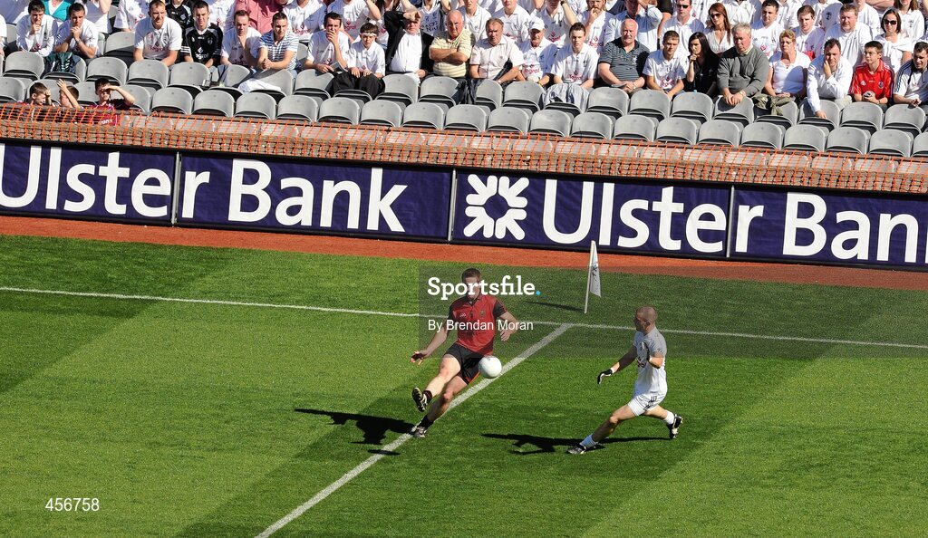 29 August 2010; Peter Fitzpatrick, Down, in action against Daryl Flynn, Kildare. GAA Football All-Ireland Senior Championship Semi-Final, Kildare v Down, Croke Park, Dublin. Picture credit: Brendan Moran / SPORTSFILE