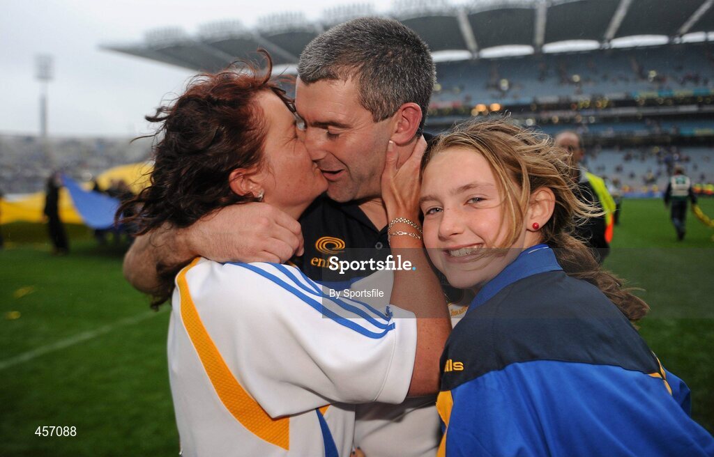 5 September 2010; Tipperary manager Liam Sheedy kisses his wife Margaret at the end of the game. Also pictured is his daughter Ashling. GAA Hurling All-Ireland Senior Championship Final, Kilkenny v Tipperary, Croke Park, Dublin. Photo by Sportsfile