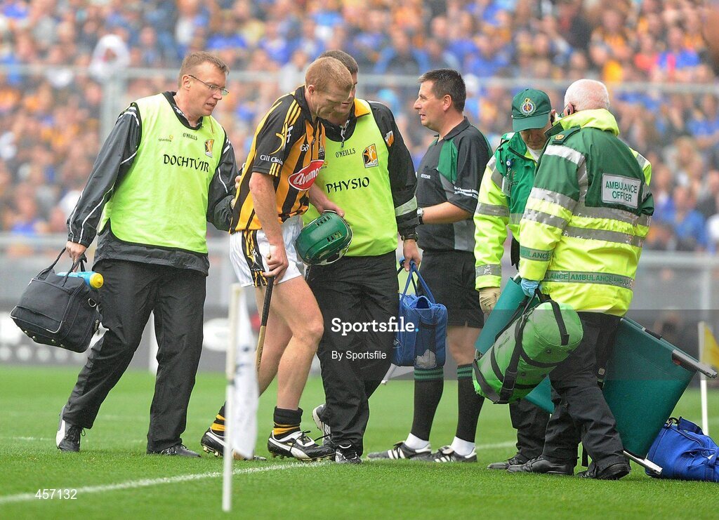 5 September 2010; Kilkenny's Henry Shefflin is attended to by medics after suffering an injury. GAA Hurling All-Ireland Senior Championship Final, Kilkenny v Tipperary, Croke Park, Dublin. Photo by Sportsfile