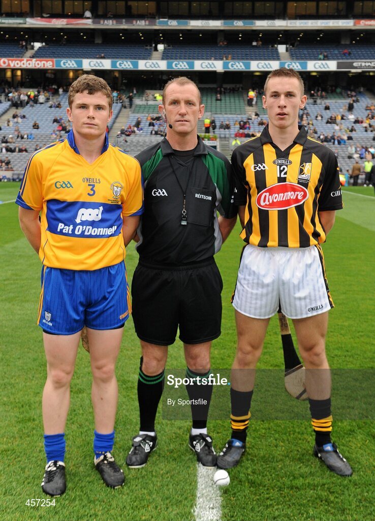 5 September 2010; Referee Anthony Stapleton with Clare captain Paul Flanagan and Kilkenny captain Cillian Buckley before the game. ESB GAA Hurling All-Ireland Minor Championship Final, Kilkenny v Clare. Photo by Sportsfile