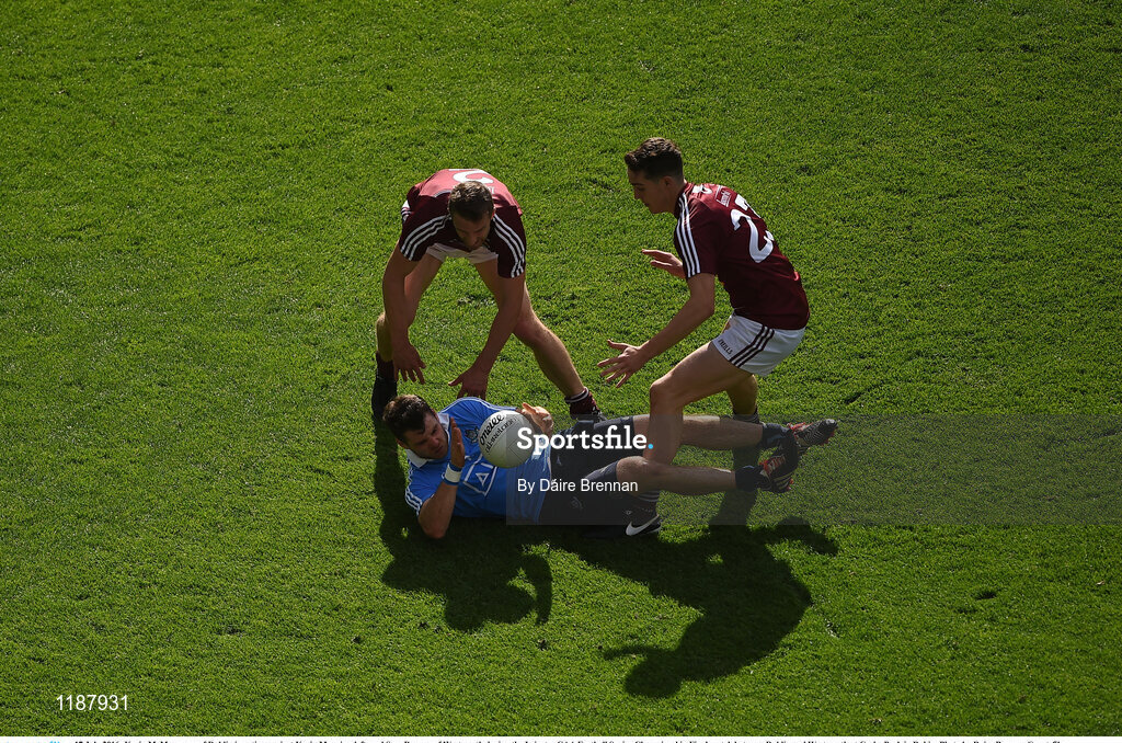 17 July 2016; Kevin McManamon of Dublin in action against Kevin Maguire, left, and Sam Duncan of Westmeath during the Leinster GAA Football Senior Championship Final match between Dublin and Westmeath at Croke Park in Dubin. Photo by Daire Brennan/Sportsfile