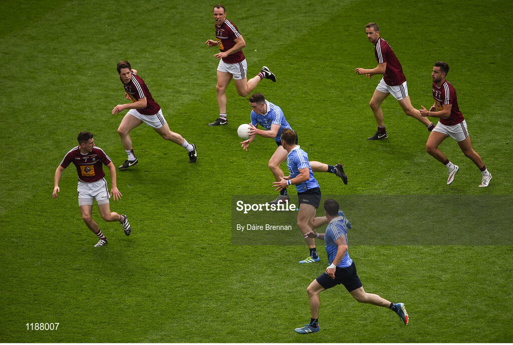 17 July 2016; Brian Fenton of Dublin in action against Westmeath players, left to right, James Dolan, Callum McCormack, Francis Boyle, Kevin Maguire, and Paul Sharry during the Leinster GAA Football Senior Championship Final match between Dublin and Westmeath at Croke Park in Dubin. Photo by Daire Brennan/Sportsfile