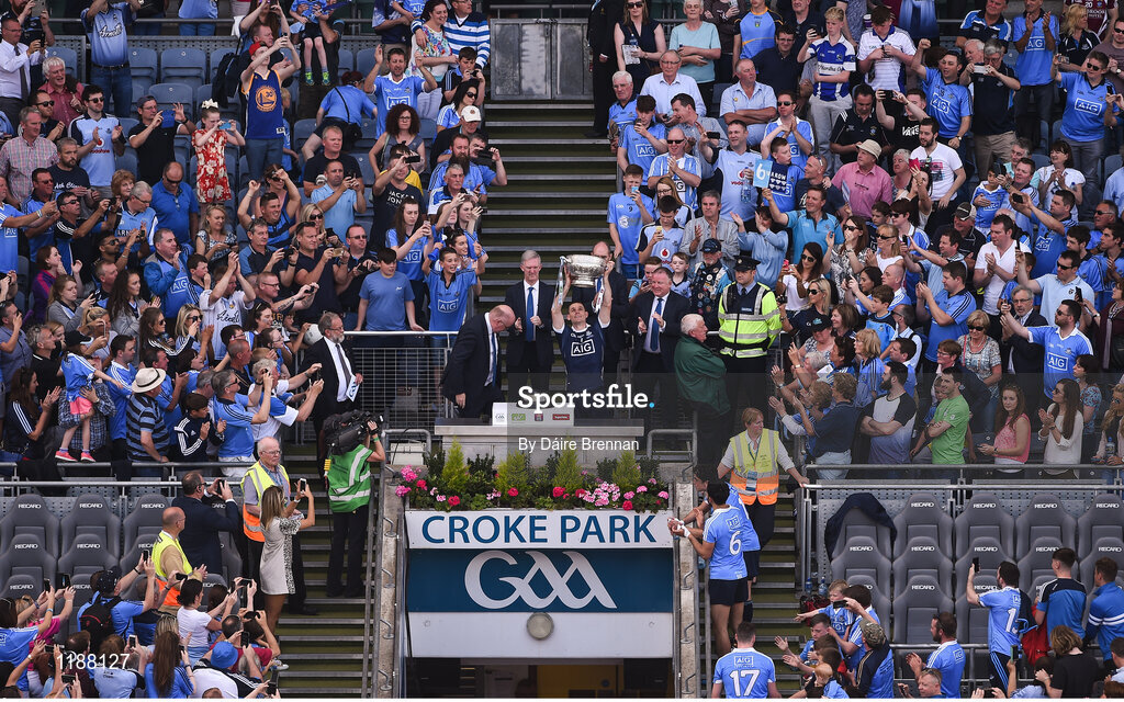 17 July 2016; Dublin captain Stephen Cluxton lifts the Delaney cup after the Leinster GAA Football Senior Championship Final match between Dublin and Westmeath at Croke Park in Dubin. Photo by Daire Brennan/Sportsfile