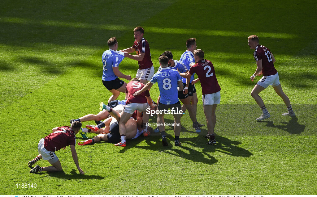 17 July 2016; A scuffle between Dublin and Westmeath players during the Leinster GAA Football Senior Championship Final match between Dublin and Westmeath at Croke Park in Dubin. Photo by Daire Brennan/Sportsfile