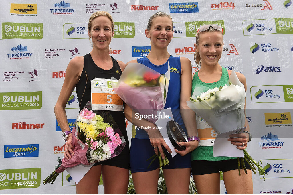 24 July 2016; Winner Laura Graham, centre, of Mourne Runners with second place Catherina McKiernan, left, and third place Ciara Hickey of Bros Pearse AC after the Women's Fingal 10k SSE Airtricity Race Series 2 in Swords, Co Dublin. Photo by David Maher/Sportsfile