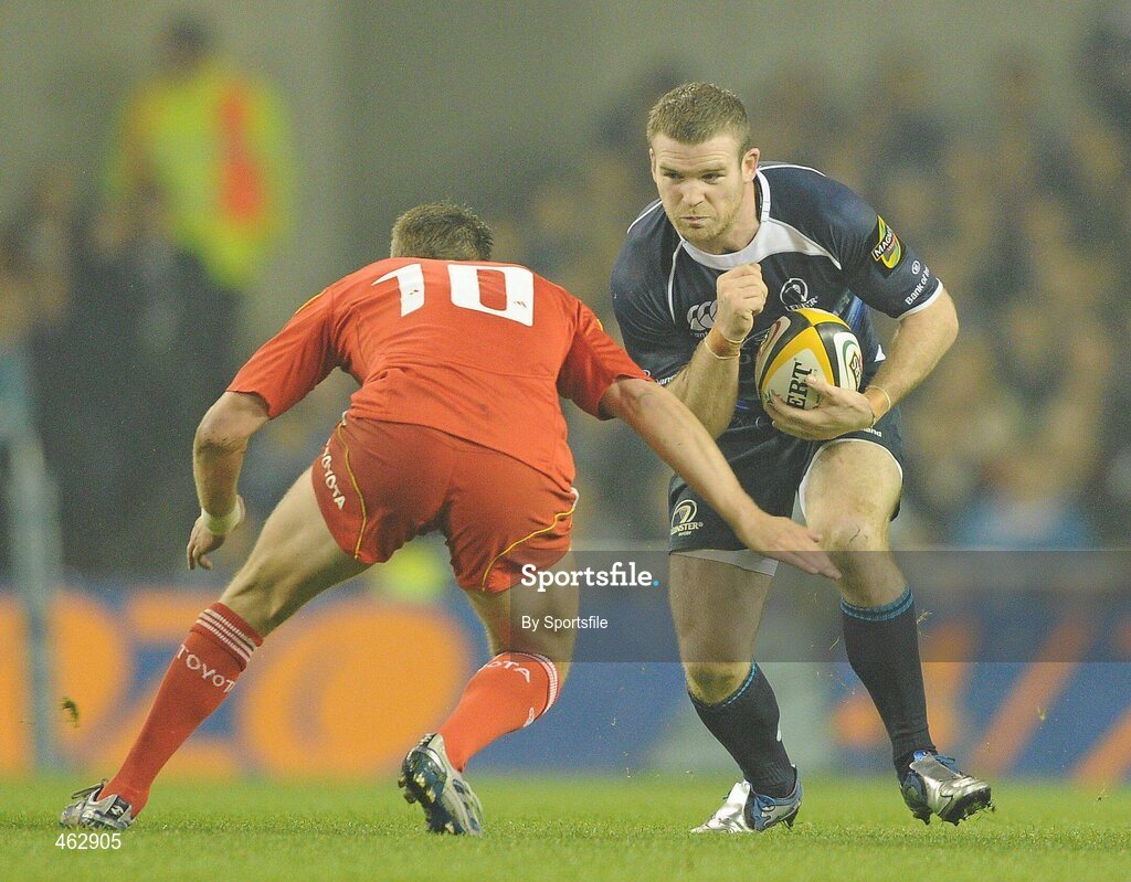 2 October 2010; Gordon D'Arcy, Leinster, in action against Ronan O'Gara, Munster. Celtic League, Leinster v Munster, Aviva Stadium, Lansdowne Road, Dublin. Photo by Sportsfile
