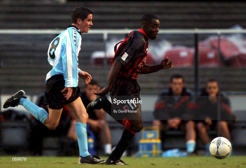 10 August 2001; Mark Rutherford of Bohemians in action against Gareth McGlynn of Derry City during the eircom League Premier Division match between Bohemians and Derry City at Dalymount Park in Dublin. Photo by David Maher/Sportsfile
