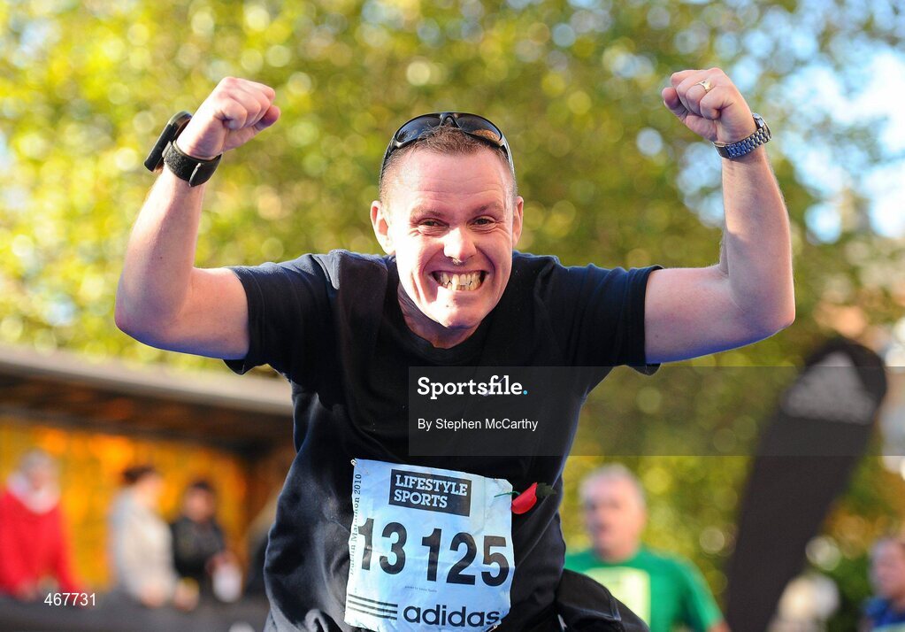 25 October 2010; Richard Deloughry, from Manchester, England, on the approach to the finish during the Lifestyle Sports - adidas Dublin Marathon 2010. Dublin. Picture credit: Stephen McCarthy / SPORTSFILE