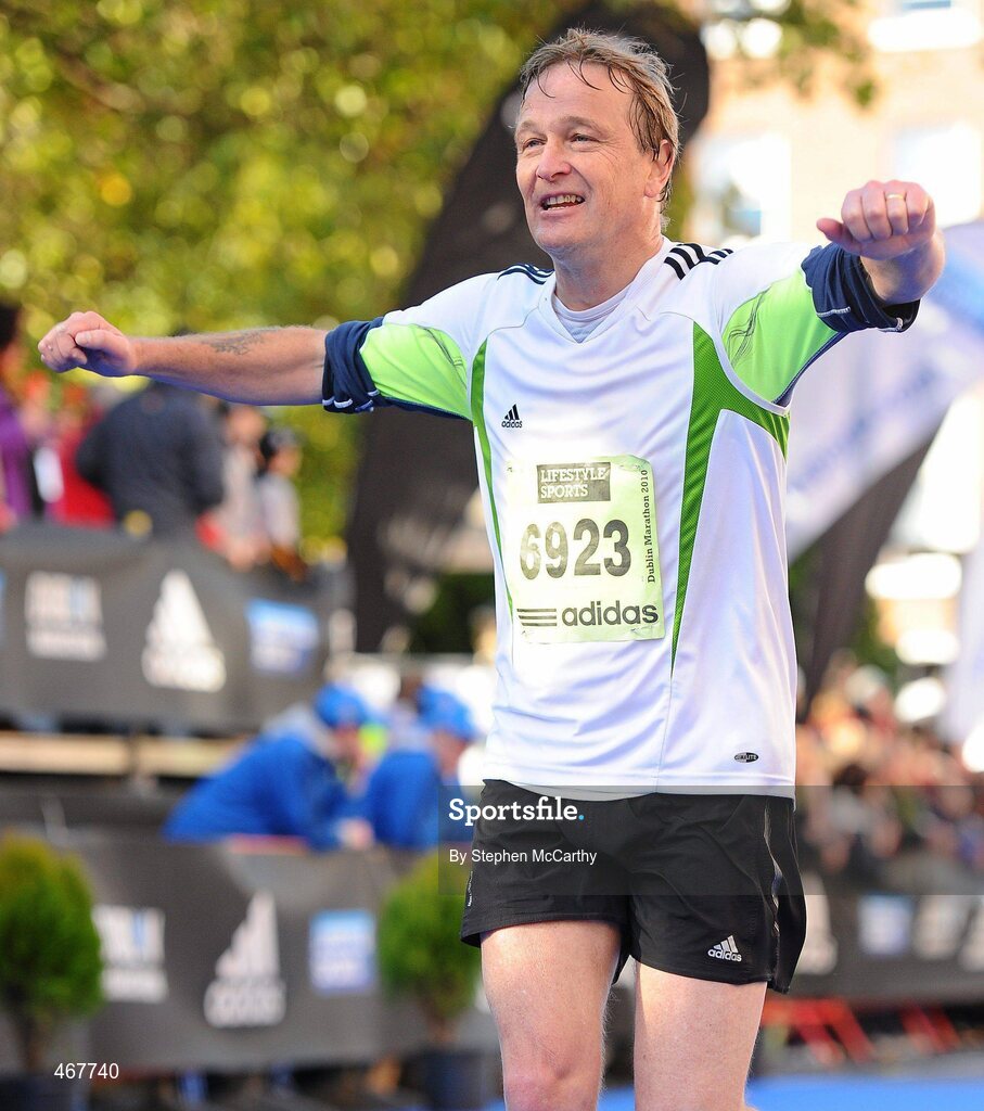 25 October 2010; Russell Gascoine, from Greystones, Co. Wicklow, on the approach to the finish during the Lifestyle Sports - adidas Dublin Marathon 2010. Dublin. Picture credit: Stephen McCarthy / SPORTSFILE