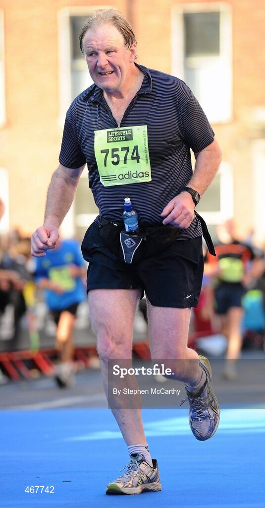 25 October 2010; John Joe Breen, from Mallow, Co. Cork, on the approach to the finish during the Lifestyle Sports - adidas Dublin Marathon 2010. Dublin. Picture credit: Stephen McCarthy / SPORTSFILE