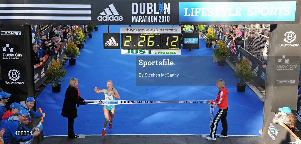 25 October 2010; Tatiana Aryasova, Russia, on her way to winning the womens race during the Lifestyle Sports - adidas Dublin Marathon 2010. Dublin. Picture credit: Stephen McCarthy / SPORTSFILE