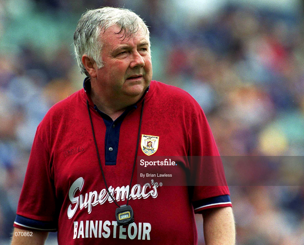 12 August 2001; Galway manager Josie Harte prior to the All-Ireland Minor Hurling Championship Semi-Final between Galway and Tipperary at Croke Park in Dublin. Photo by Brian Lawless/Sportsfile