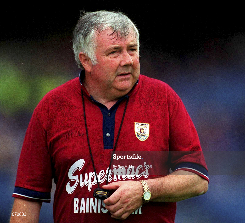 12 August 2001; Galway manager Josie Harte during the All-Ireland Minor Hurling Championship Semi-Final between Galway and Tipperary at Croke Park in Dublin. Photo by Ray McManus/Sportsfile