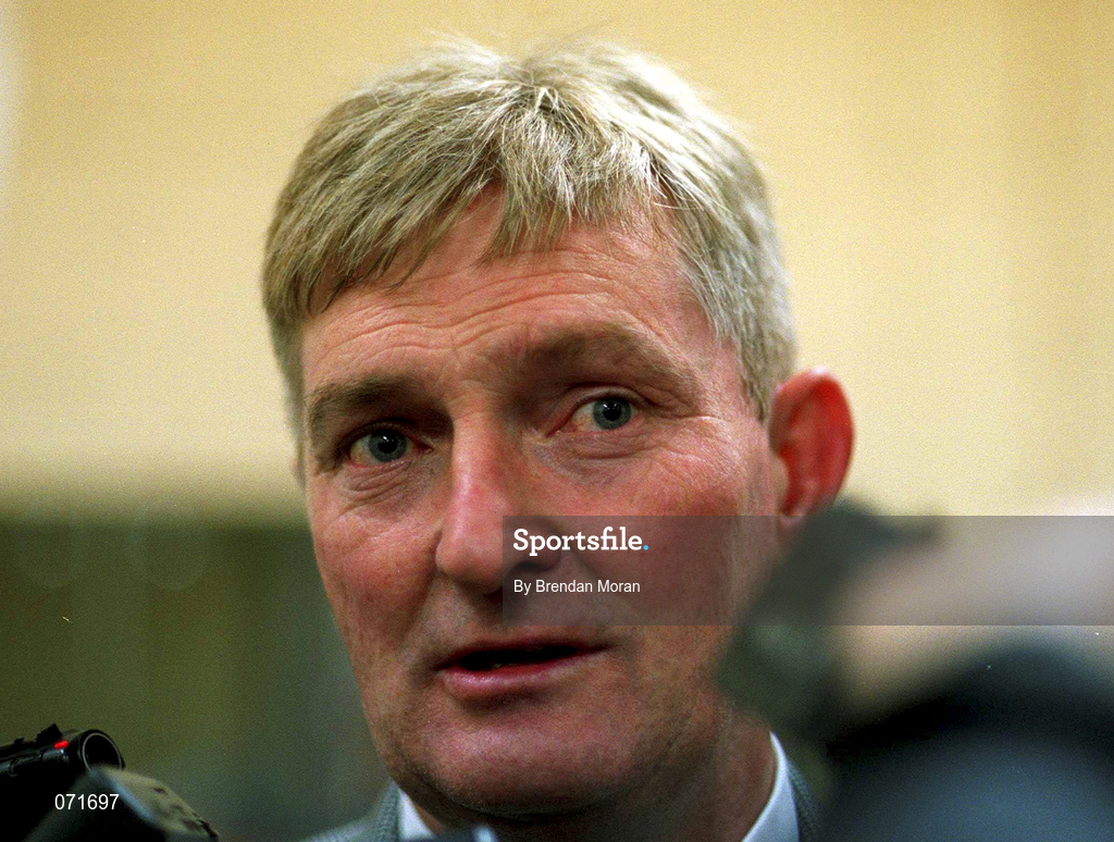 29 August 2001; Galway manager Noel Lane is interviewed by the media during a Galway hurling press night at Pearse Stadium ahead of the Guinness All-Ireland Senior Hurling Championship Final. Photo by Matt Browne/Sportsfile