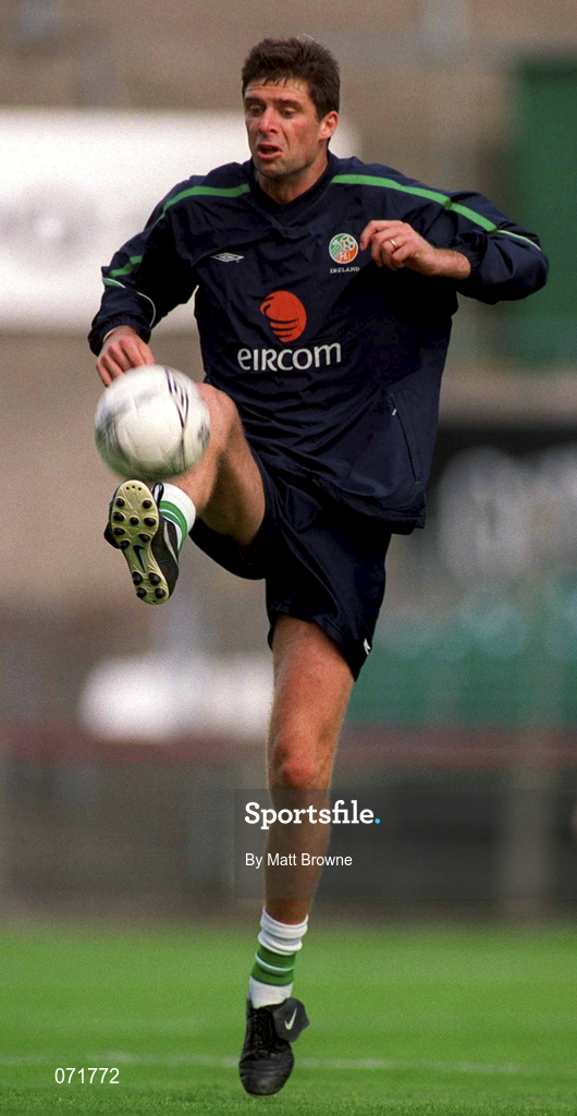 31 August 2001; Niall Quinn during a Republic of Ireland training session at Lansdowne Road in Dublin. Photo by Matt Browne/Sportsfile