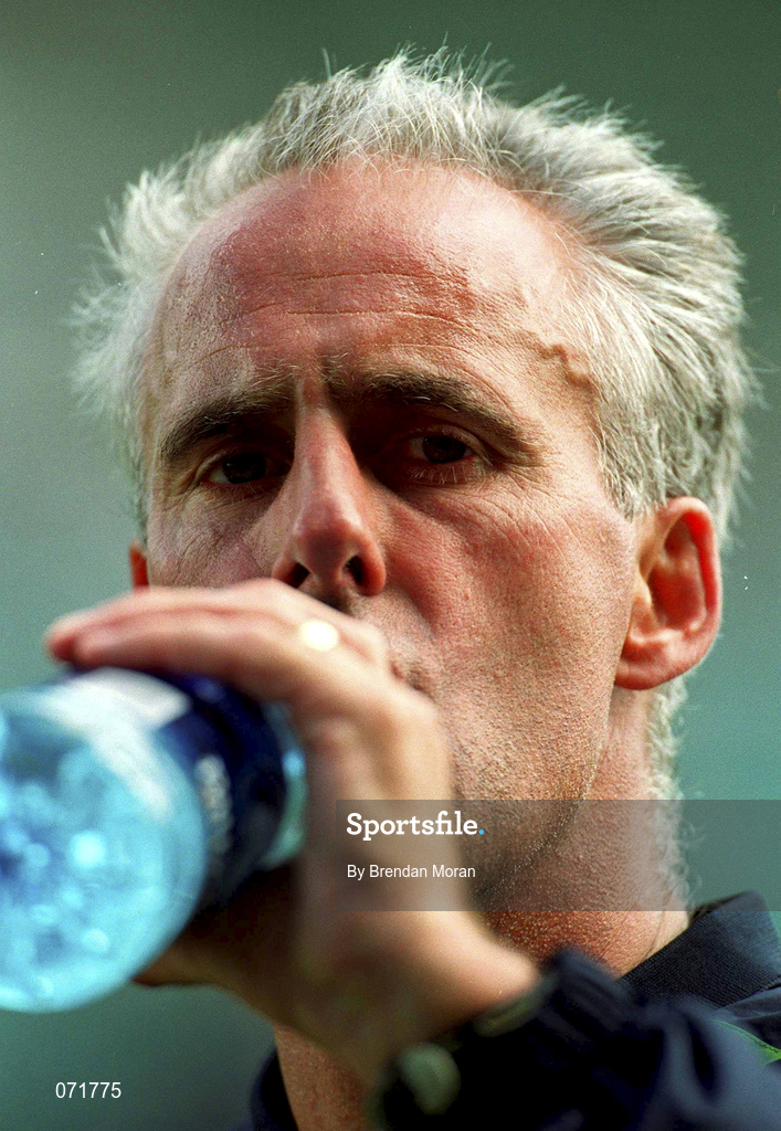 31 August 2001; Manager Mick McCarthy takes a drink during a Republic of Ireland training session at Lansdowne Road in Dublin. Photo by Brendan Moran/Sportsfile