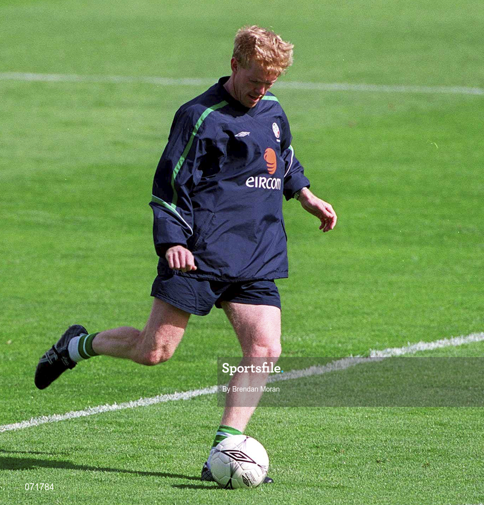 31 August 2001; Steve Staunton during a Republic of Ireland training session at Lansdowne Road in Dublin. Photo by Brendan Moran/Sportsfile